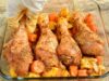 geniální oběd z jednoho pekáče – kuřecí stehna s bramborami a zeleninou