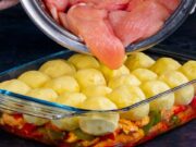 zapečené kuřecí kousky s bramborami a zeleninou – rychlý a chutný oběd