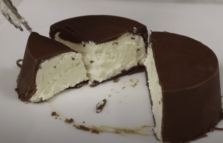 Recept na nepečené tvarohové dortíky s čokoládovou polevou