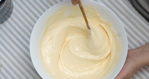 Kokosový krém – lze ho použít do mnoha dezertů kokosový krém – lze ho použít do mnoha dezertů