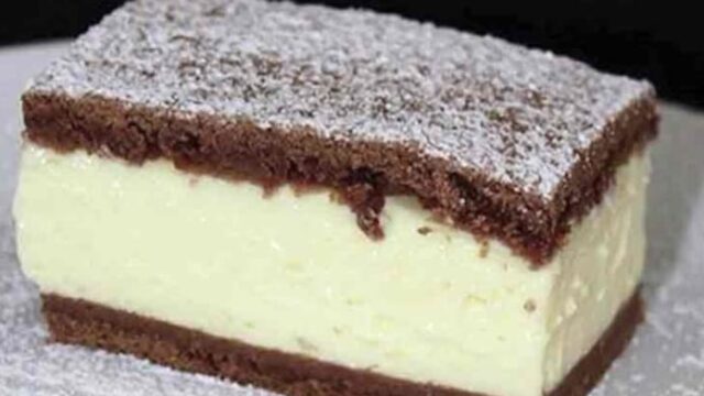 Recept na buchtu s pudinkem a zakysanou smetanou Recept na buchtu s pudinkem a zakysanou smetanou