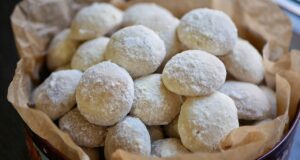 Vynikající sněhové koule – recept na vánoční cukroví vynikající sněhové koule – recept na vánoční cukroví