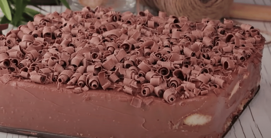 lahodná sušenková buchta s nadýchaným čokoládovým krémem!