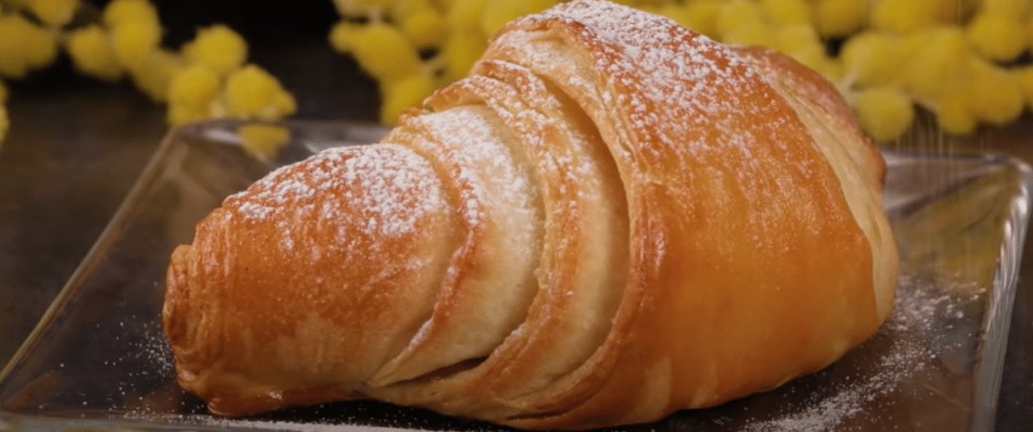 lahodné domácí croissanty s nutellou