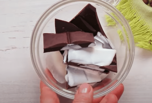 bez mouky a bez cukru! vyzkoušejte tento fantastický čokoládový dort