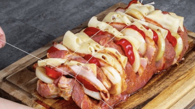 připravte si vynikající plněnou vepřovou krkovici, která vás okouzlí svou chutí a jednoduchou přípravou