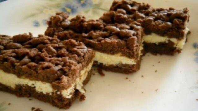 Jednoduchý luxusní tvarohovo-vanilkový dort