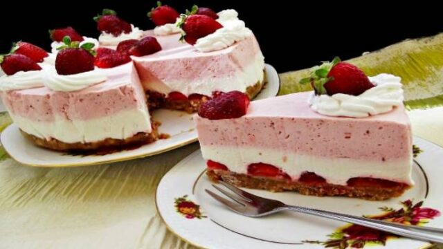 Jahodový cheesecake s nejrychlejší přípravou a dokonalou chutí!