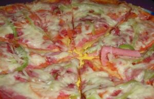 Bleskurychlá jogurtová pizza - potřebujete jen 15 minut a 4 ingredience