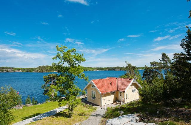Je vaším snem přímořská chata? Tento unikátní domeček si zamilujete