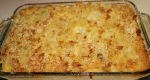 Zapečená tarhoňa se strouhaným sýrem, klobásou a cibulí s božskou chutí! Zapečená tarhoňa se strouhaným sýrem, klobásou a cibulí