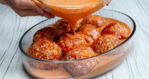 Recept na měkké a nadýchané karbanátky s vynikající omáčkou a oblíbenou přílohou Recept na karbanátky s omáčkou a přílohou