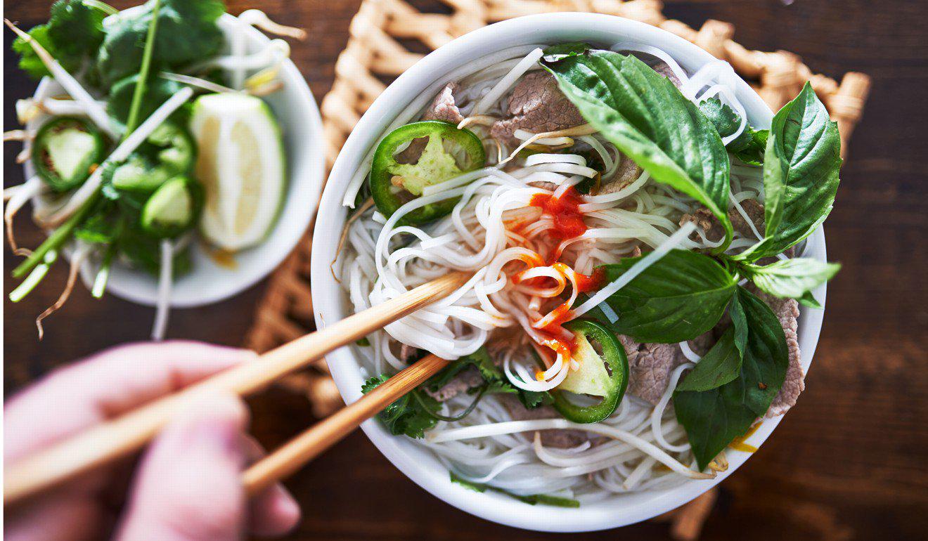 vietnamská hovězí polévka „pho bo“ krok za krokem!