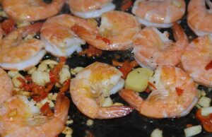 exotika na talíři: krevety na česneku a víně!