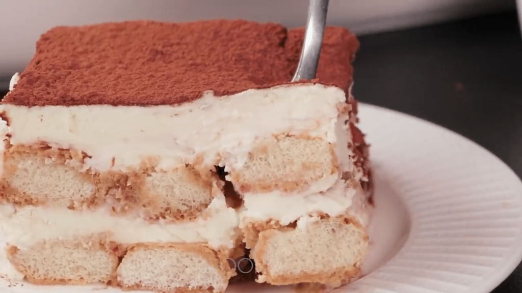 nejsnadnější recept na tiramisu bez vajec a alkoholu – skvěle se hodí ke kávě