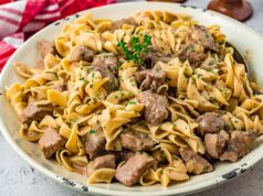 hovězí stroganoff s těstovinami – tento jednoduchý recept zvládne i kuchař začátečník