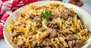 hovězí stroganoff s těstovinami – tento jednoduchý recept zvládne i kuchař začátečník
