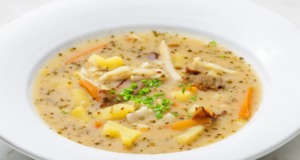 Česká bramborová a houbová polévka (Bramboračka)! Česká bramborová a houbová polévka (Bramboračka)!