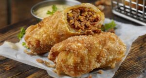 smažené palačinky plněné mletým masem – kalorické, ale křupavé a originální!