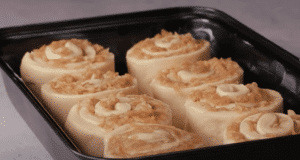 Ten nejjednodušší recept na skvělé jablečné rolky – Připravit je zvládne úplně každý! ten nejjednodušší recept na skvělé jablečné rolky – připravit je zvládne úplně každý!