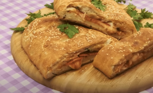 fantastický slaný závin ze skvělého kynutého těsta – vyzkoušejte tuto dobrotu! fantastický slaný závin ze skvělého kynutého těsta – vyzkoušejte tuto dobrotu!