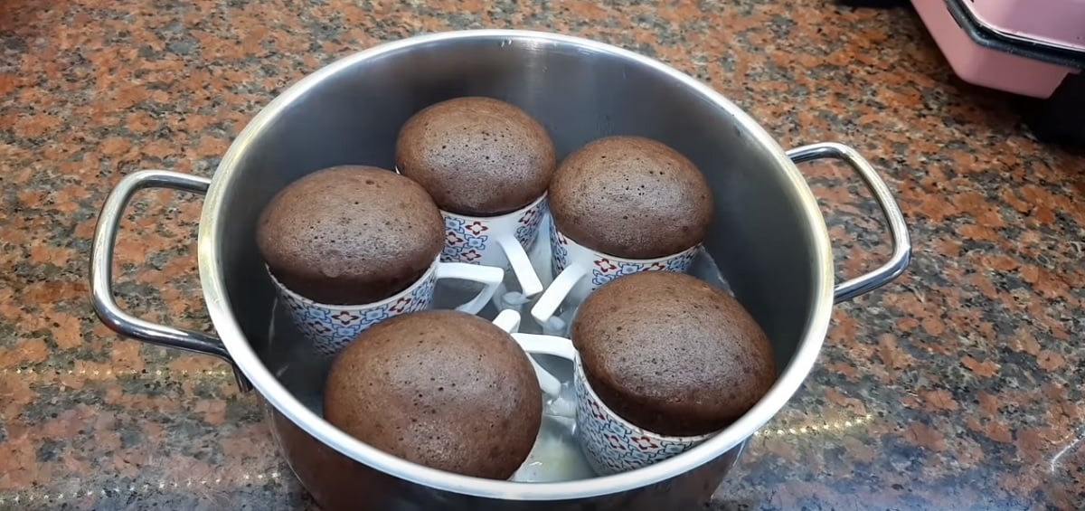 Rychlý zázrak pro zaneprázdněné! Hrníčkové čokoládové muffiny 