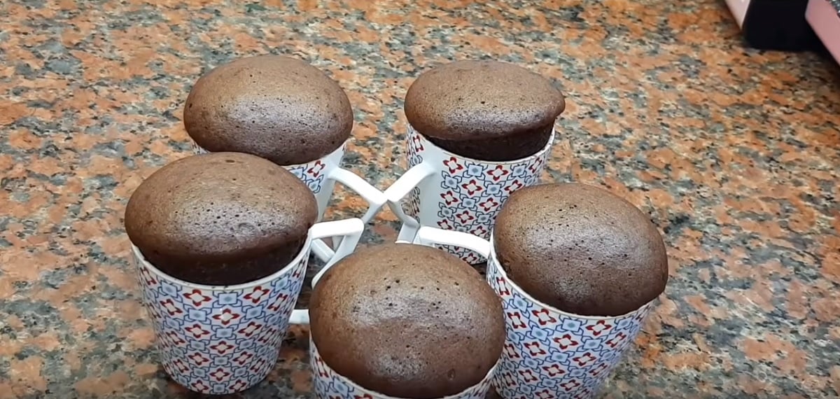 Rychlý zázrak pro zaneprázdněné! Hrníčkové čokoládové muffiny 