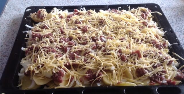 Cartofi-cu-carne-tocata-5