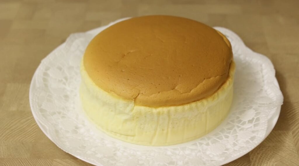 Nadýchaný a netradiční japonský cheesecake - Recept zde! 