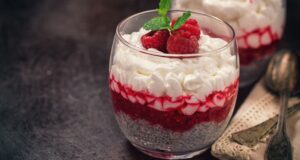 Chia pudink s malinami a mascarpone