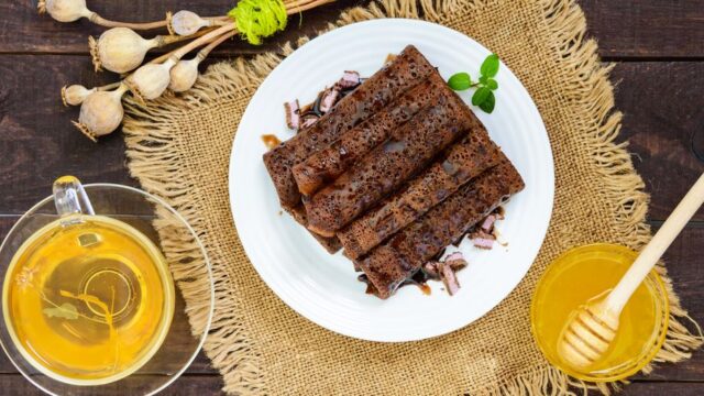 Čokoládové palačinky s mákem. Nezvyčajné, ale veľmi chutné Čokoládové palačinky s mákem. Nezvyčajné, ale veľmi chutné