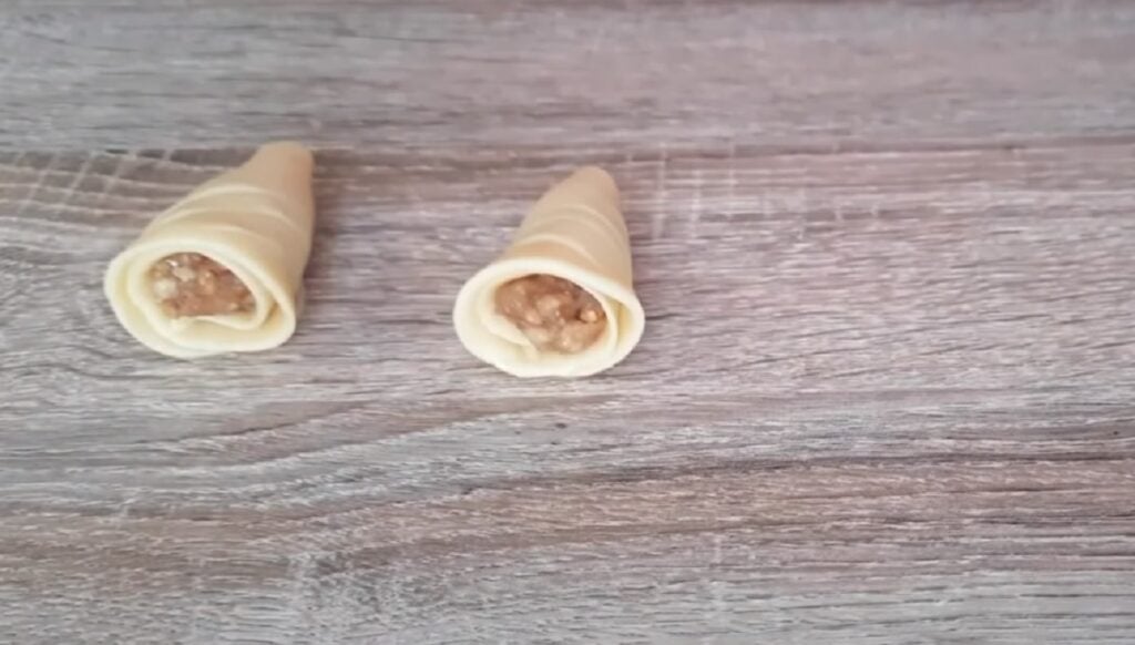 Ořechové croissanty s jablečným džemem