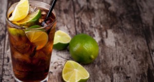 Cuba libre – Letní alkoholický nápoj Cuba libre! Letní alkoholický nápoj