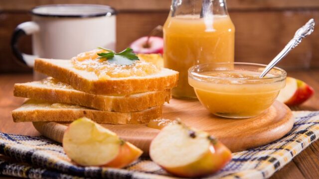 Domácí jablečný džem! Domácí džem velmi chutný a lahodný Domácí jablečný džem! Domácí džem velmi chutný a lahodný