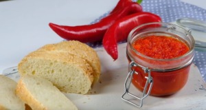 Chilli džem – Kombinace sladké a pikantní Chilli džem! Kombinace sladké a pikantní