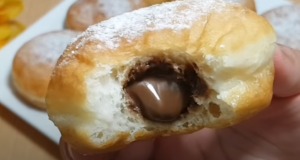 Dokonalé domácí nutellové donuty, které budete milovat! Dokonalé nutellové donuty, které budete milovat!