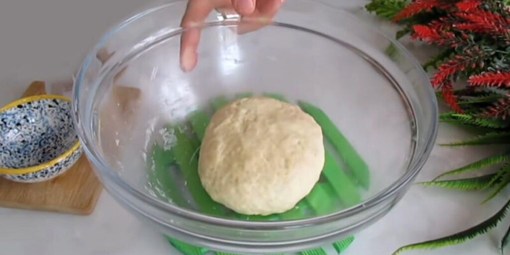 Tento bramborový koláč je velmi snadný na přípravu a je tak lahodný, že je nemožné přestat u jednoho sousta!