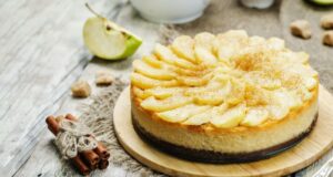 Karamelový cheesecake s jablky Karamelový cheesecake s jablky! Kouzelný, vynikajíci a delikátní