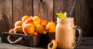 Meruňkové smoothie s vanilkovou zmrzlinou – Báječné a vynikající Meruňkové smoothie s vanilkovou zmrzlinou! Báječné a vynikající