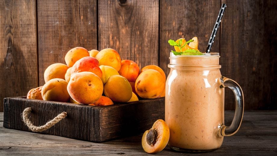 Meruňkové smoothie s vanilkovou zmrzlinou! Báječné a vynikající