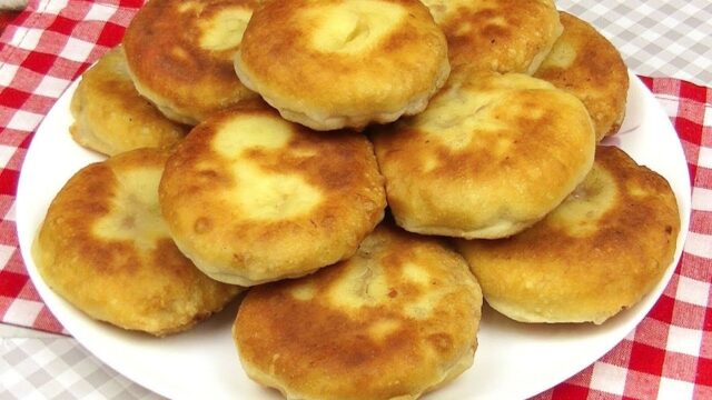 Mini-placinte-cu-carne-tocata