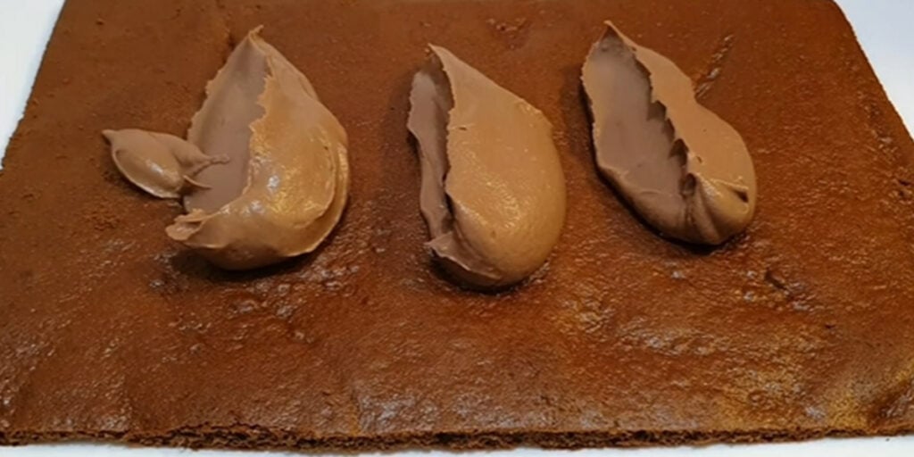Medovník - jemné pláty s medem a lahodným krémem