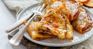 Palačinky s rumovo-pomerančovým sirupem – aromatické a šťavnaté pro dospěláky! Palačinky s rumovo-pomerančovým sirupem! Neobvyklé, ale o to chutnější