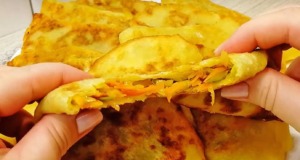 Měkké, tenké, lahodné placičky s lehce křupavými okraji a velmi neobvyklou náplní! Placičky se zeleninovou náplní