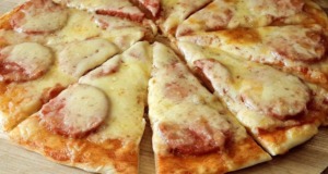 Vynikající pizza s tenkou kůrkou, vyrobená z kefíru – Rychlý recept! Vynikající pizza s tenkou kůrkou, vyrobená z kefíru. Rychlý recept!