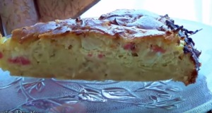 Slaný koláč s bílým zelím a šunkou: Lahodná a sytá volba Slaný koláč s bílým zelím a šunkou: Lahodná a sytá volba