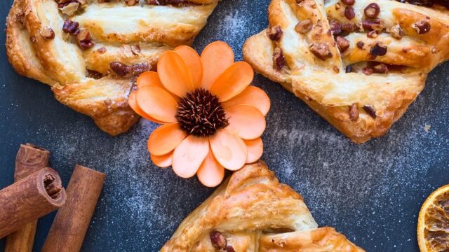 Pletenec s javorovým sirupem a pekanovými ořechy