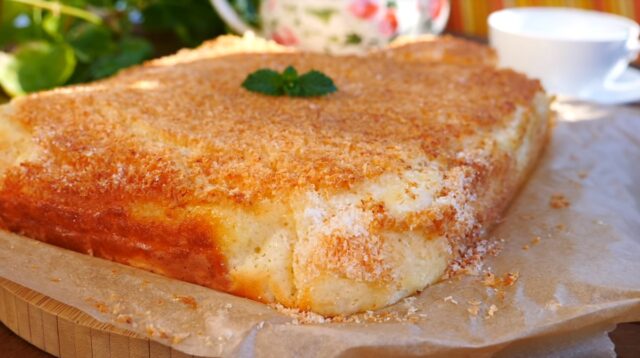 Dort s kokosovými vločkami - dobrota připravená za pouhých 5 minut (+ doba pečení a pečení)!