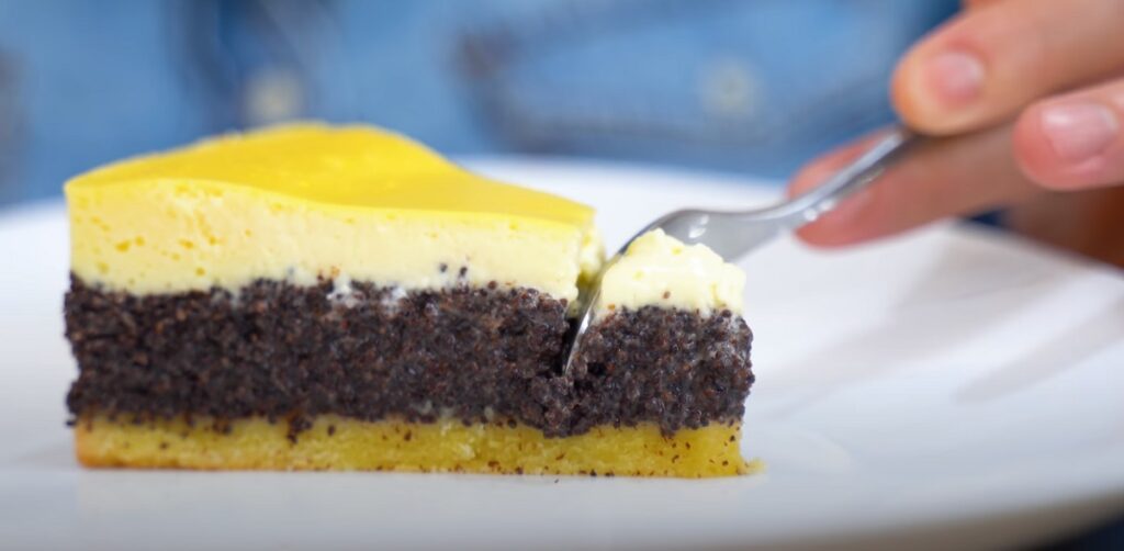 Nezapomenutelná kombinace! Výborný makový koláč s vanilkovým krémem 
