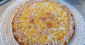 Pouze 2 jablka Vám postačí na tento chutný jablečný koláč s citrónovým jogurtem Vláčný jablečný koláč s citrónovým jogurtem